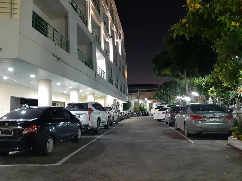 Central Place Hotel Rayong Eksteriør bilde