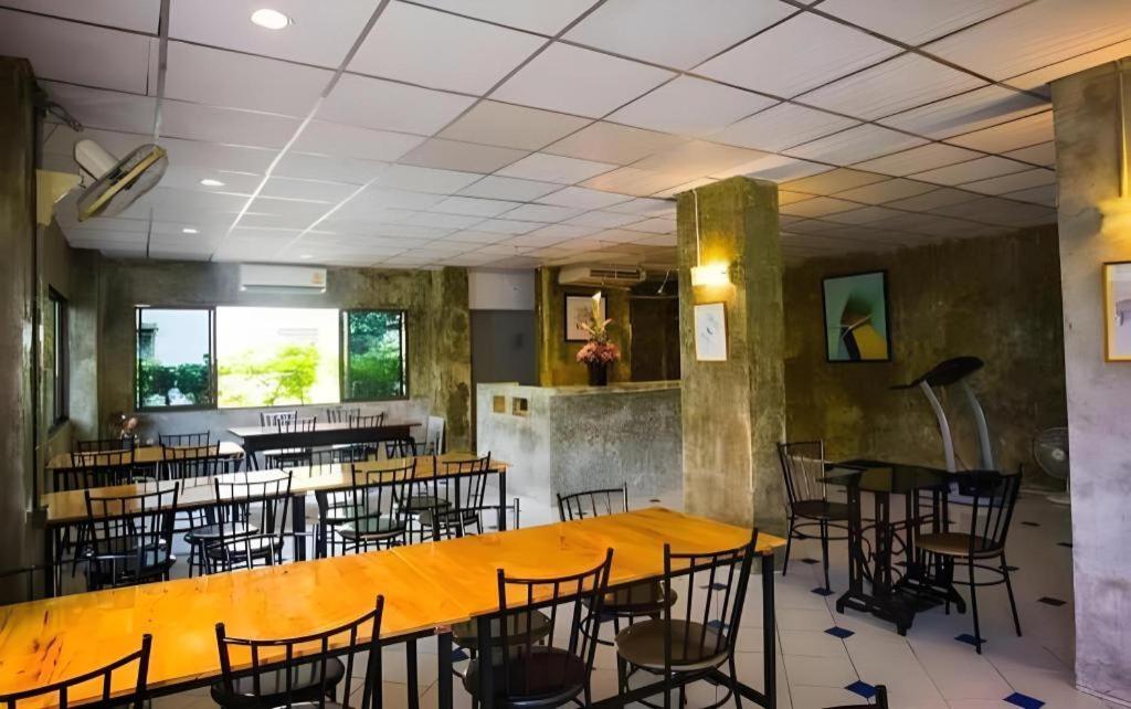 Central Place Hotel Rayong Eksteriør bilde