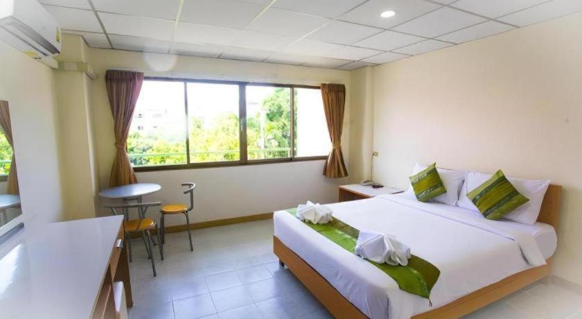 Central Place Hotel Rayong Eksteriør bilde